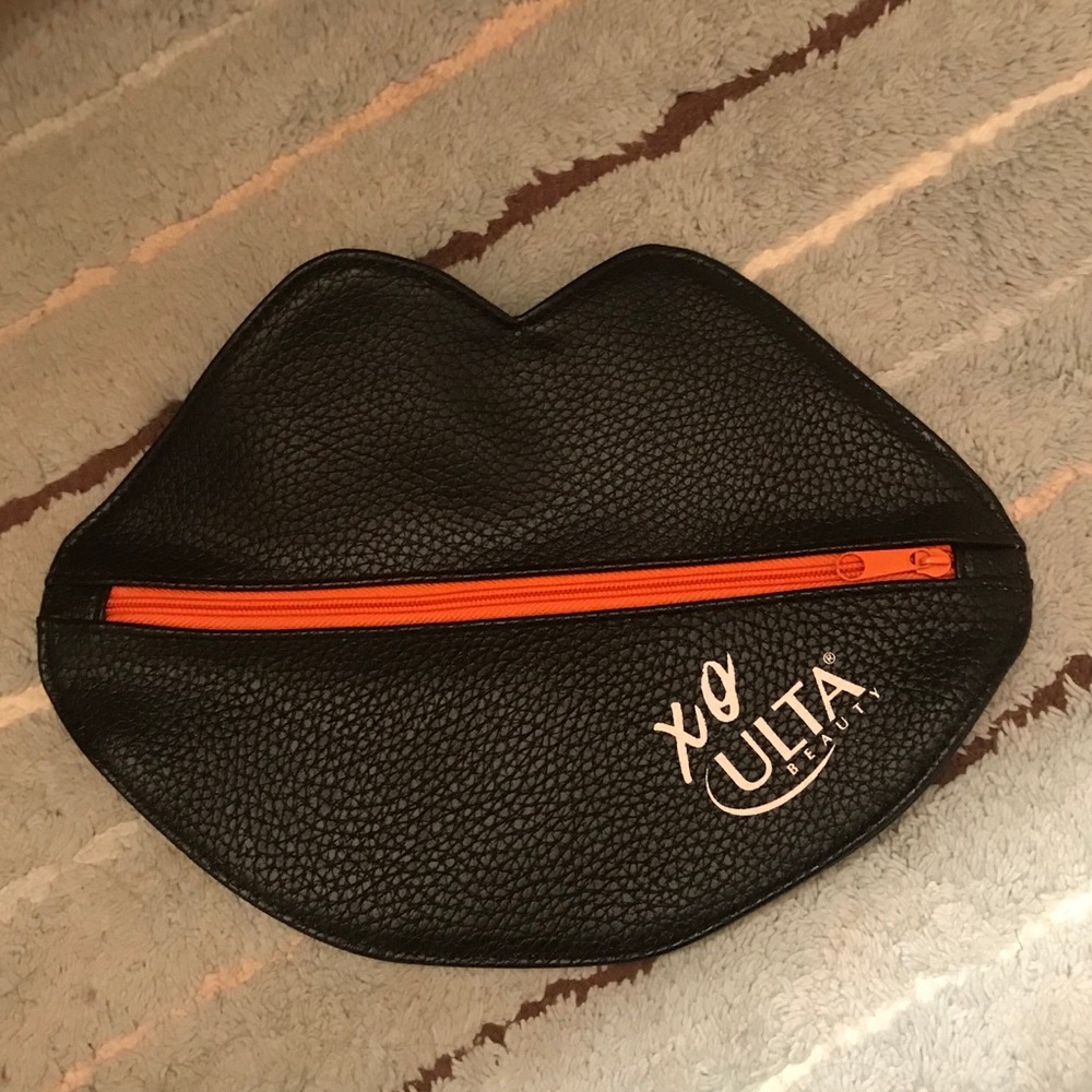 Makeup bag